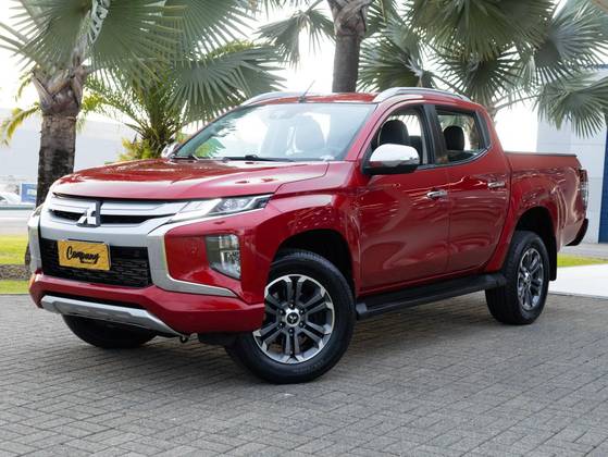 MITSUBISHI L200 TRITON 2.4 16V TURBO DIESEL SPORT HPE-S CD 4P 4X4 AUTOMÁTICO